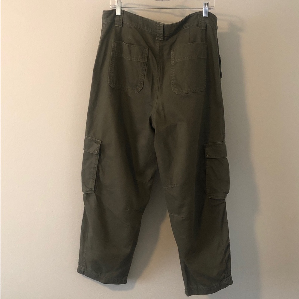 Loft Pants - Picture 4 of 5